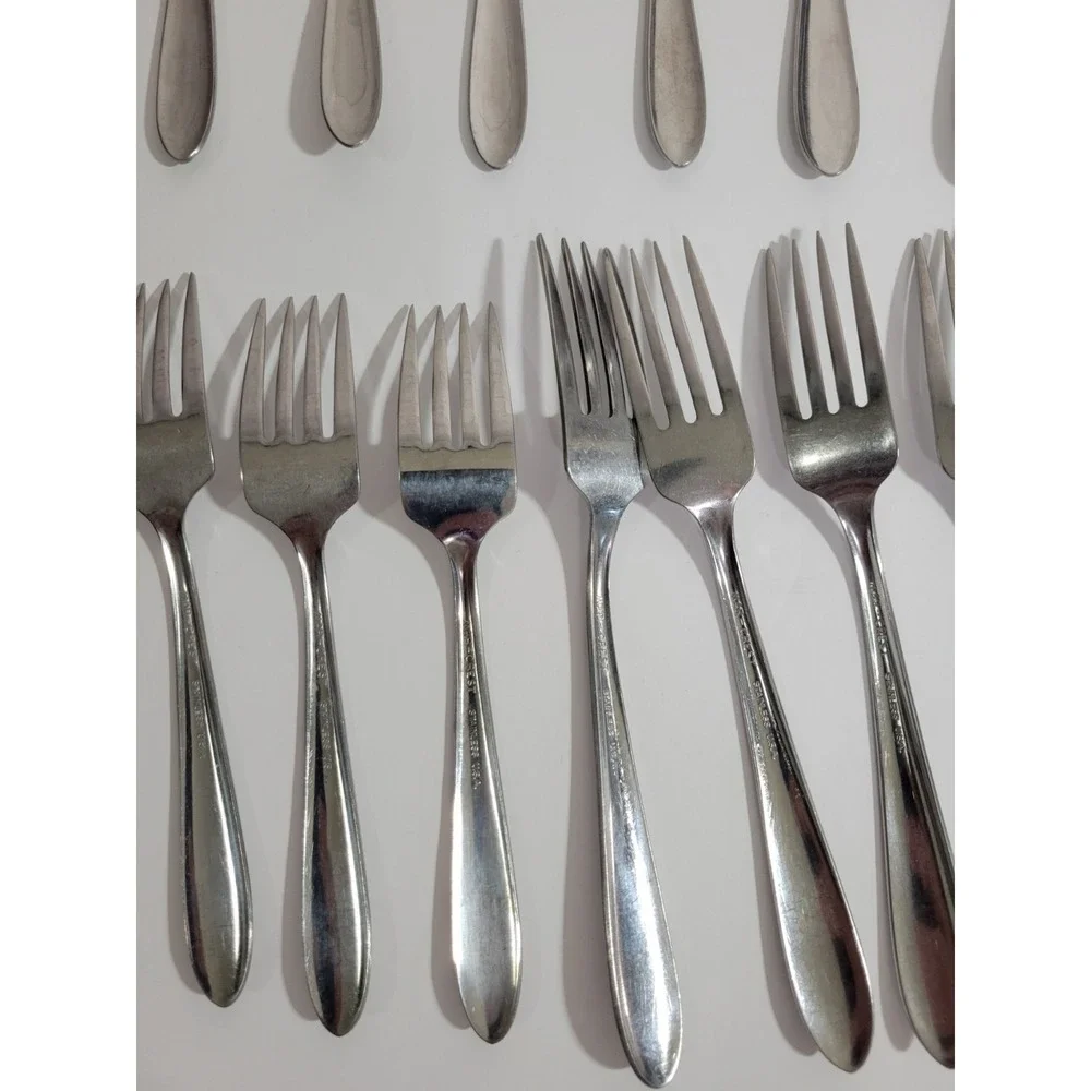 Marcrest Atomic Starburst Flatware 28 pieces Stainless Silver Incomplete